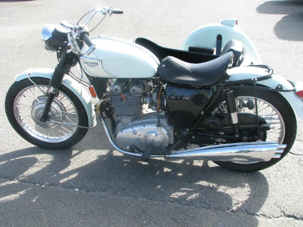 1971 Triumph T 150 Trident Classic with a C. Stanley Inc. cery cool side car.