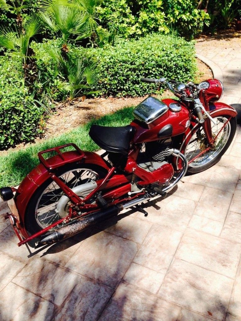 1942 Triumph BD 250