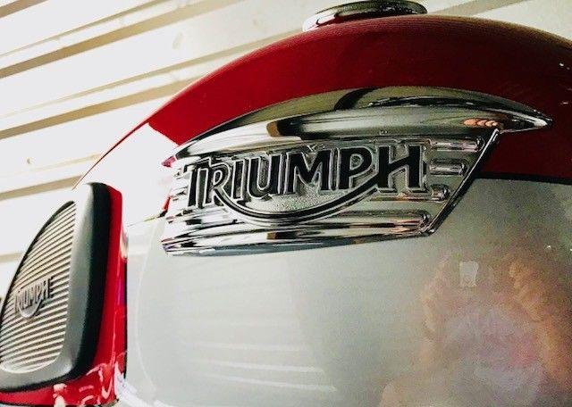 2016 Triumph Scrambler 900 red/silver