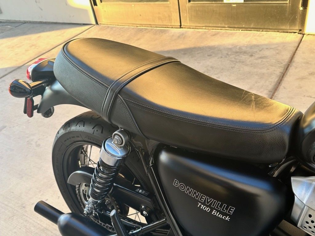 2018 Triumph Bonneville T100 Black Matt