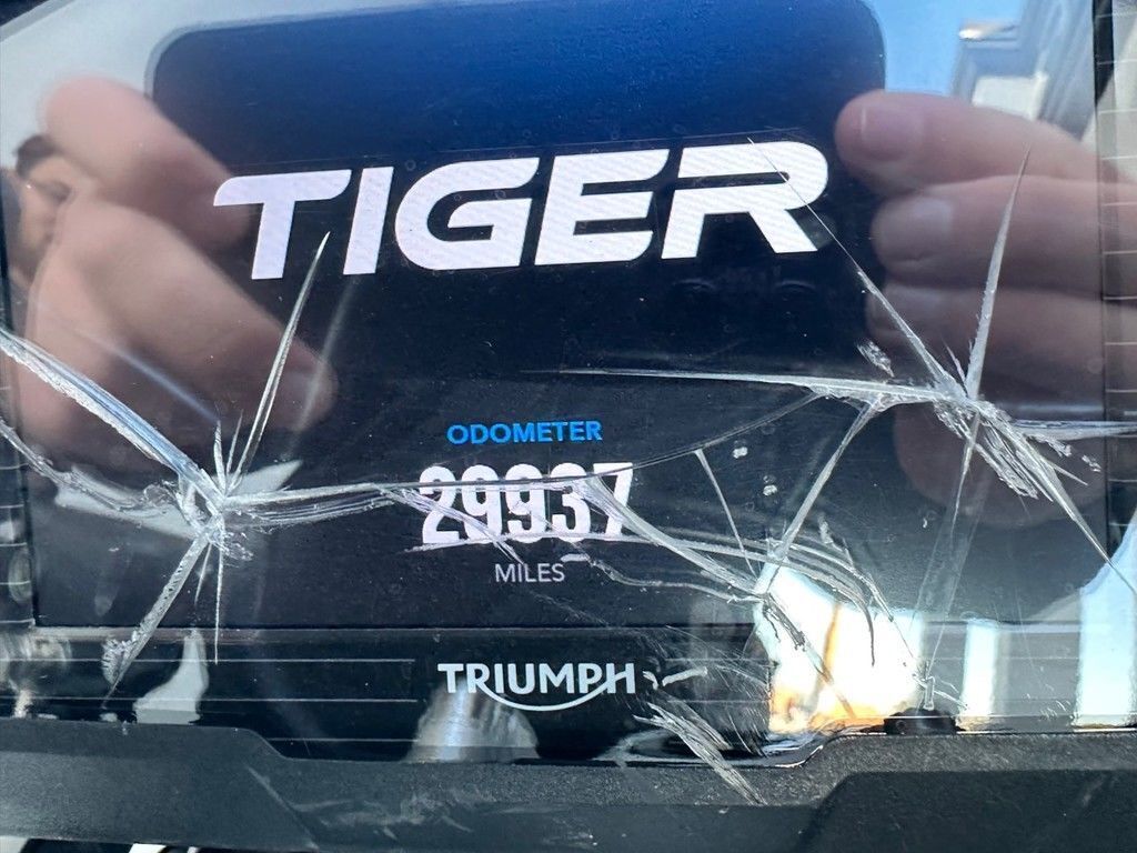 2018 Triumph Tiger 1200 XCx Crystal White