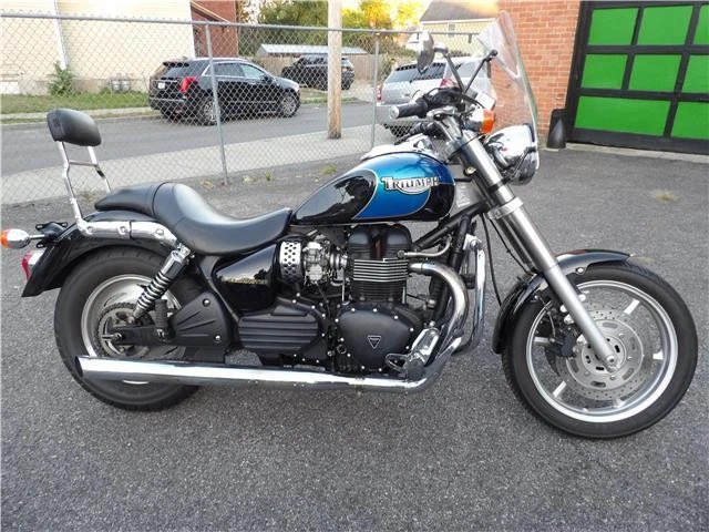 2005 Triumph Bonneville TWIN