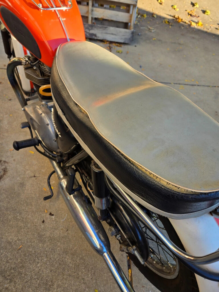 1966 Triumph Thunderbird