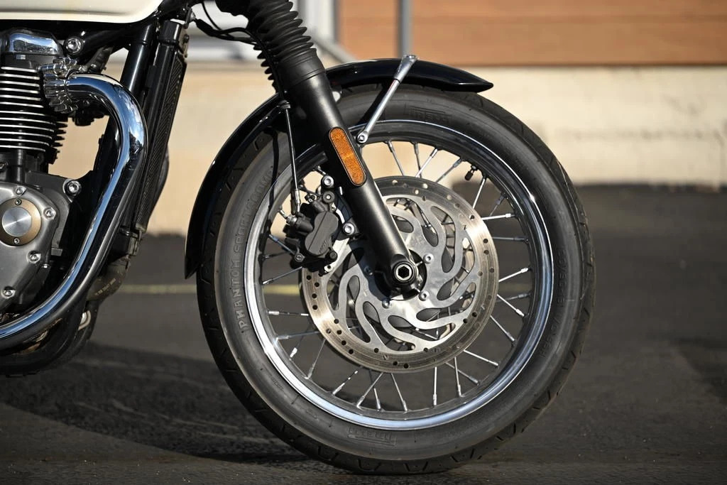 2020 Triumph Bonneville T120 Fusion White/aegean Blue