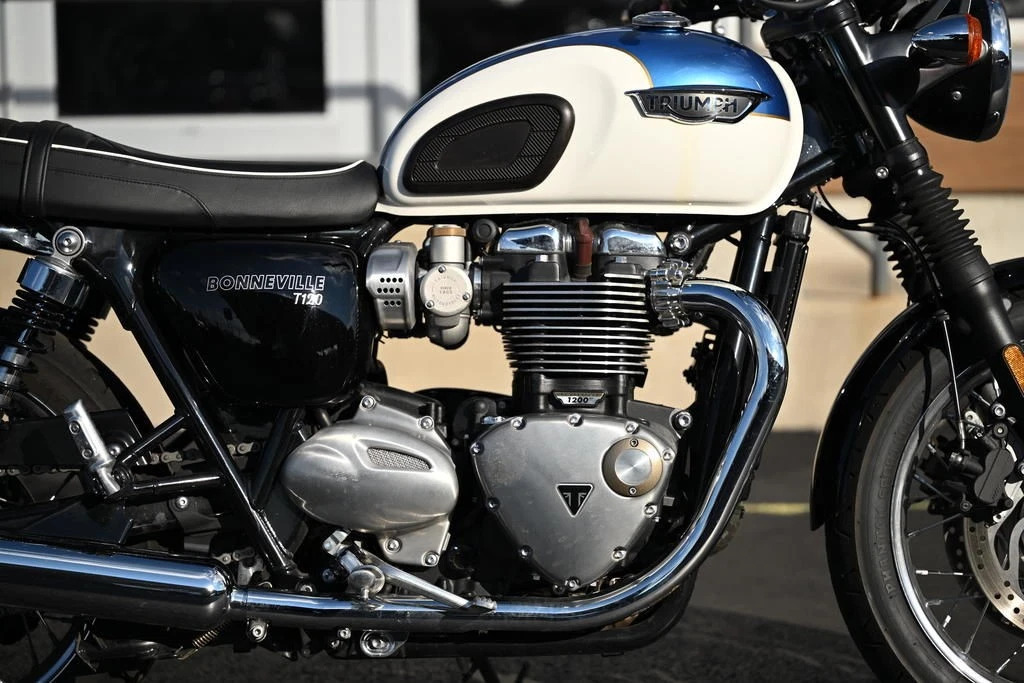 2020 Triumph Bonneville T120 Fusion White/aegean Blue