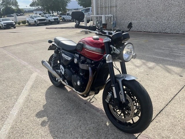 2022 Triumph Speed Twin Red Hopper