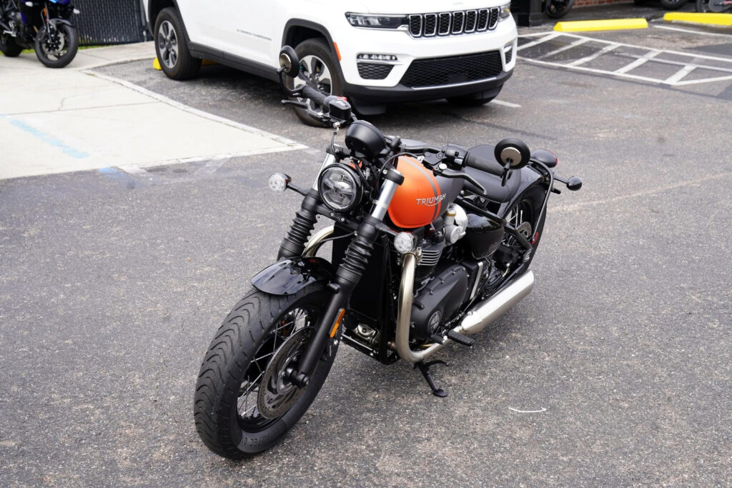 2025 Triumph Bonneville Bobber, Matt Graphite / Baja Orange with 0 Miles