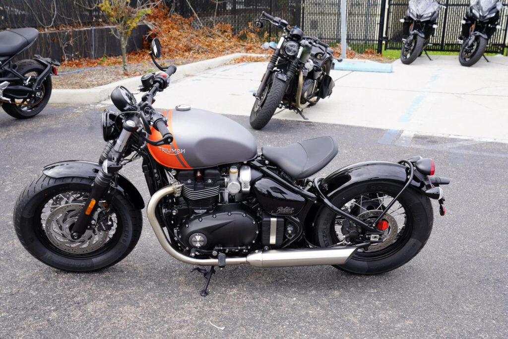 2025 Triumph Bonneville Bobber, Matt Graphite / Baja Orange with 0 Miles