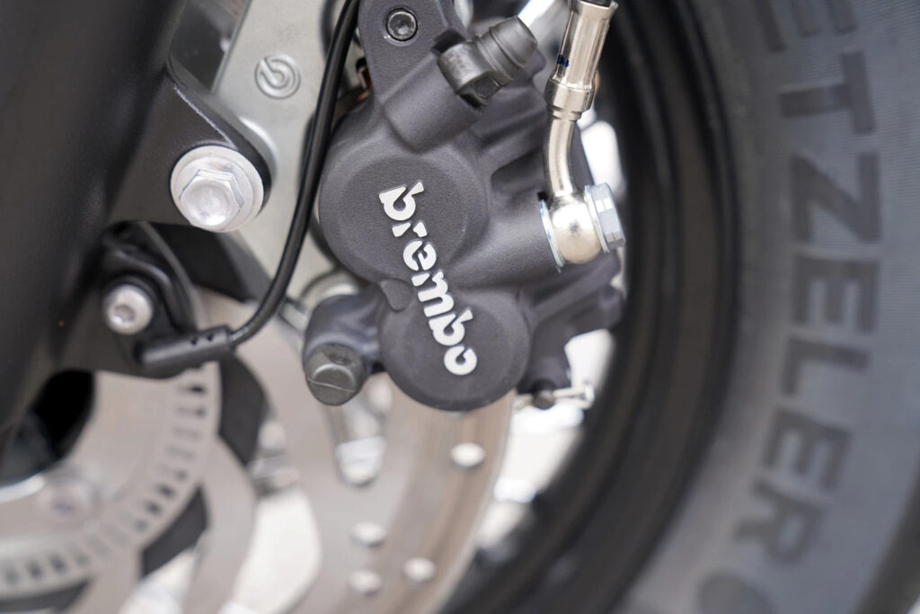 2025 Triumph Bonneville Bobber, Matt Graphite / Baja Orange with 0 Miles