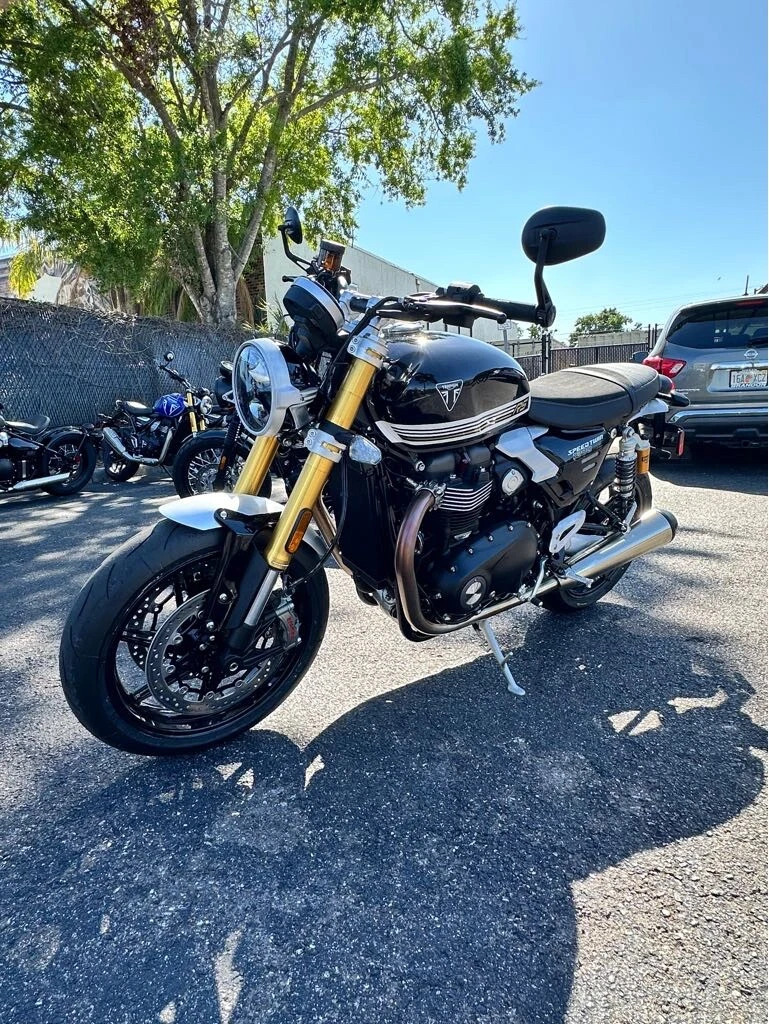 2025 Triumph Speed Twin 1200 RS