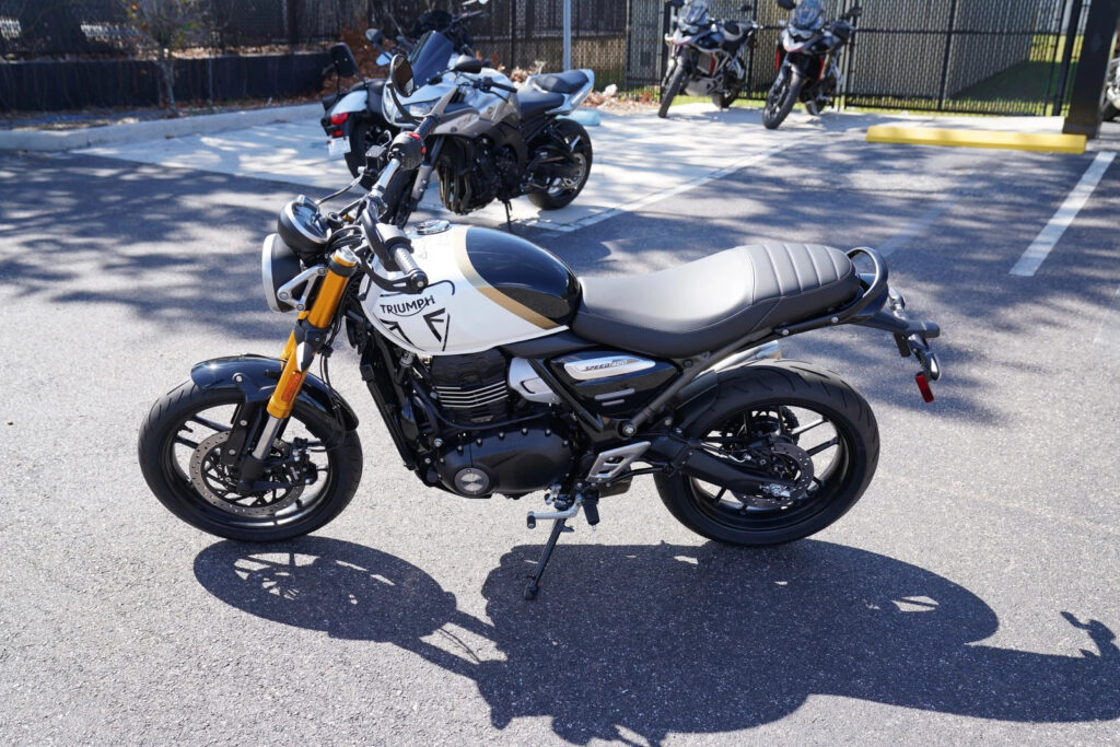 2026 Triumph Speed 400, Pearl Met White/phantom Black with 0 Miles