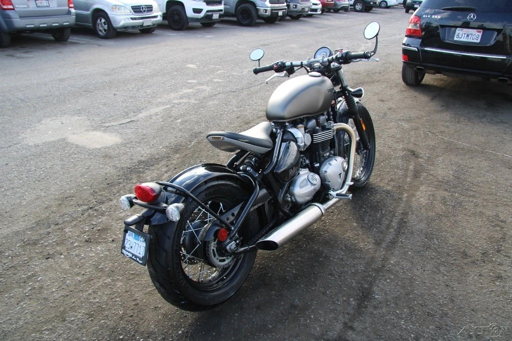 (oab) 2018 Triumph Bonneville Bobber Low Miles 1200cc Manual